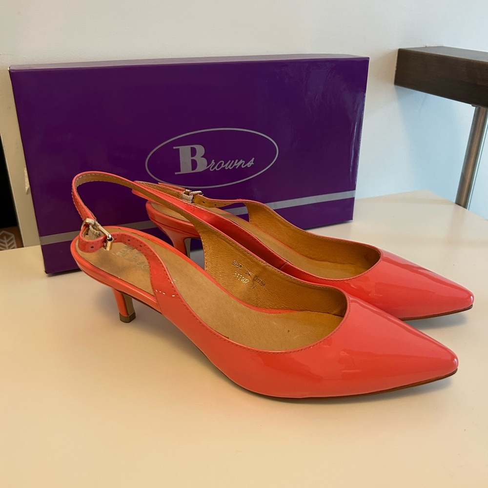 Browns Coral Slingback Heels